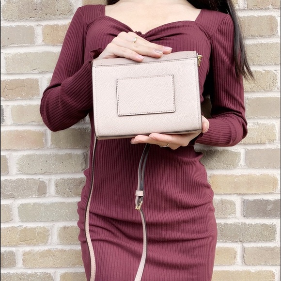 ‼️SALE‼️ 👜💕-Michael Kors Crossbody Pink Brown - Picture 3 of 7